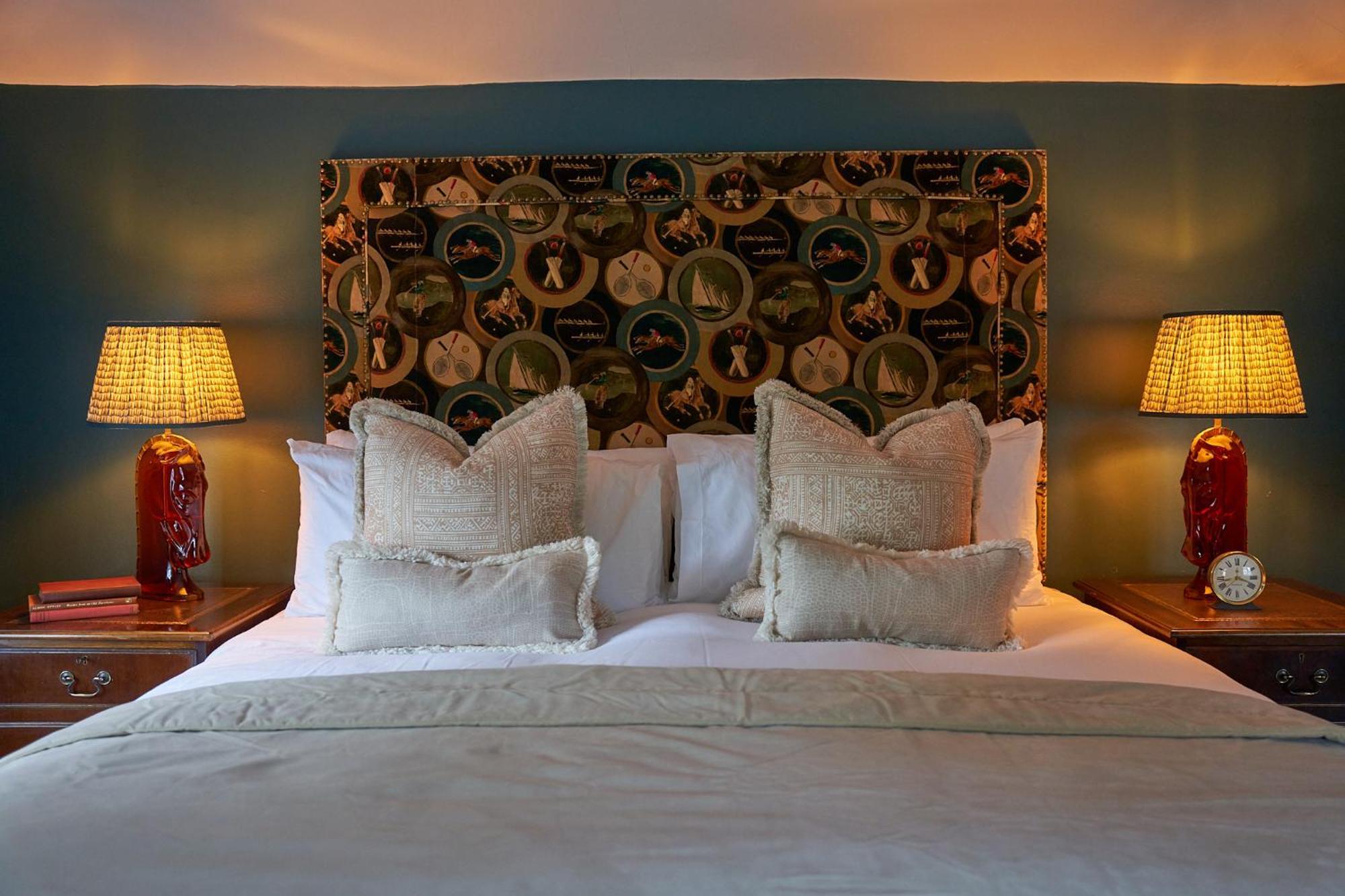 Hotel The Chestnut Horse Winchester Exterior foto
